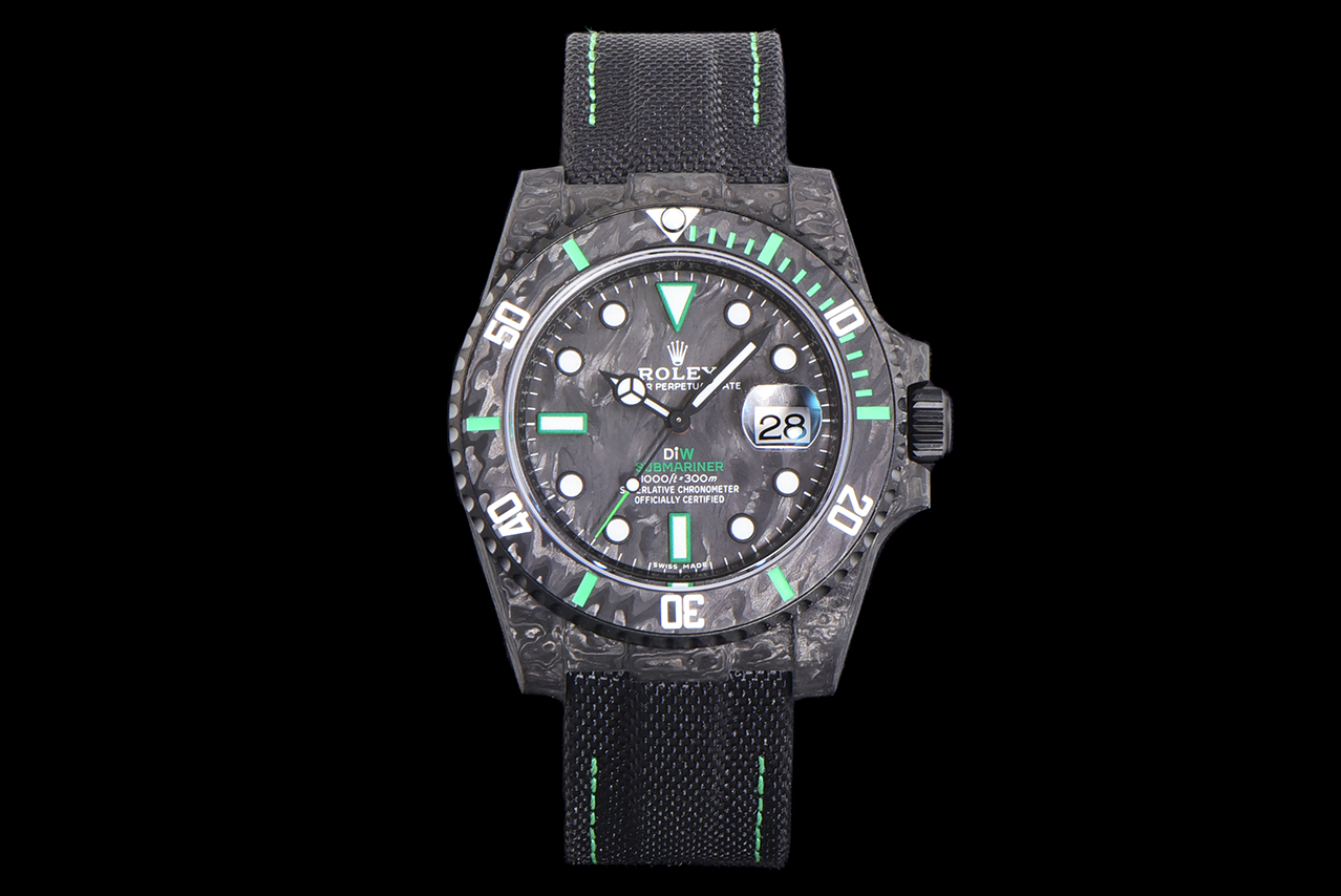 Submariner DIW Carbon VSF 1:1 Best Edition Black/Green Dial on Black Nylon Strap VS3135