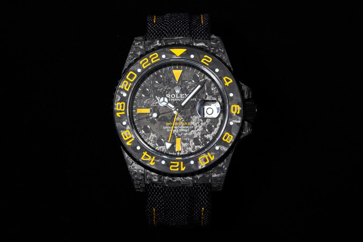 GMT DIW Carbon VSF 1:1 Best Edition Black/Yellow Black Dial on Black Nylon Strap VR3186 CHS - Image 1