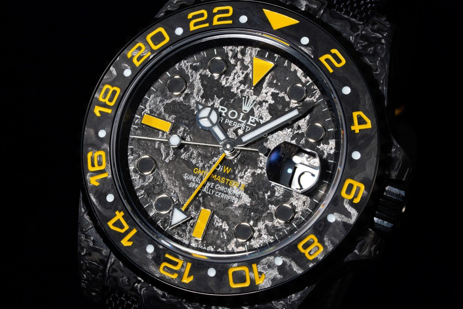 GMT DIW Carbon VSF 1:1 Best Edition Black/Yellow Black Dial on Black Nylon Strap VR3186 CHS - Image 2