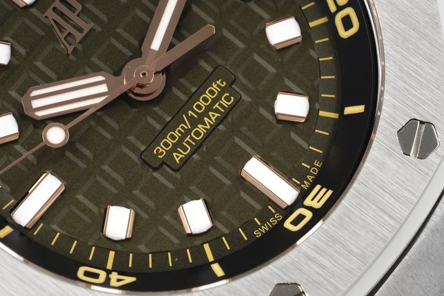 Royal Oak Offshore Diver 15720 Green Ceramic Bezel SS APF 1:1 Best Edition Green Dial on Green Rubber Strap A4308 - Image 5
