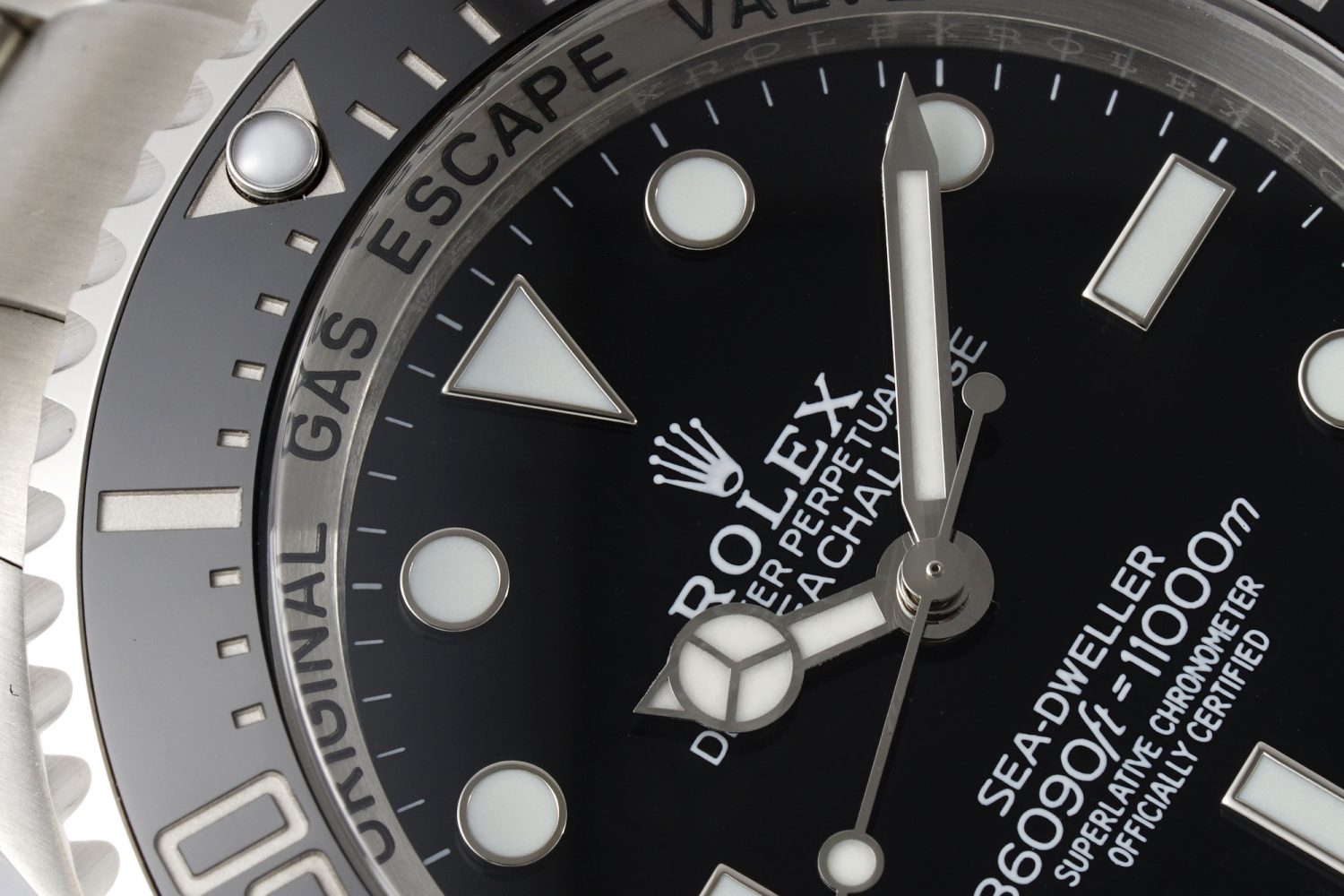 Sea-Dweller 126660 Black Ceramic AR+F 1:1 Best Edition 904L SS Case and Bracelet VR3235 - Image 4