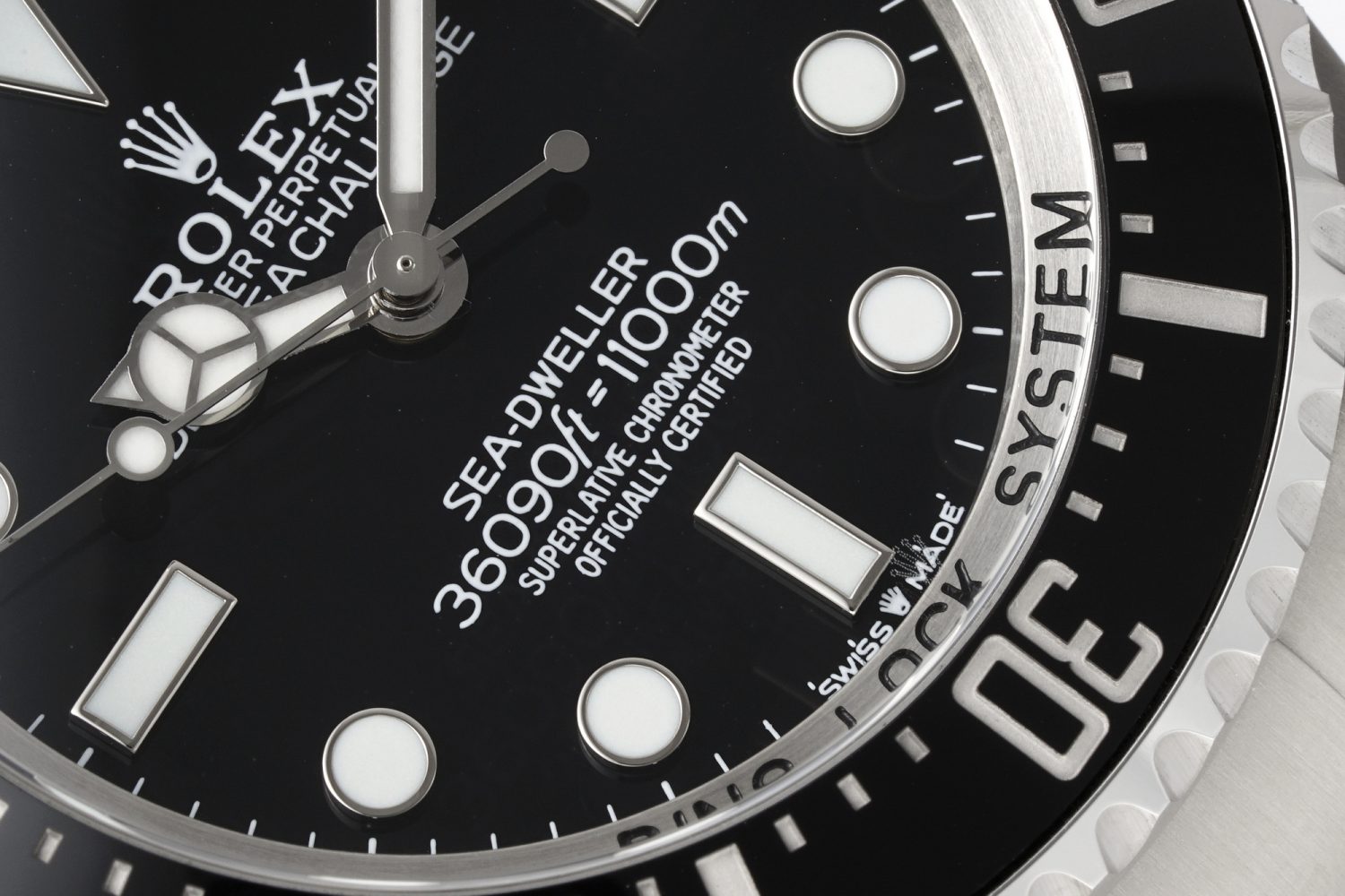 Sea-Dweller 126660 Black Ceramic AR+F 1:1 Best Edition 904L SS Case and Bracelet VR3235 - Image 5