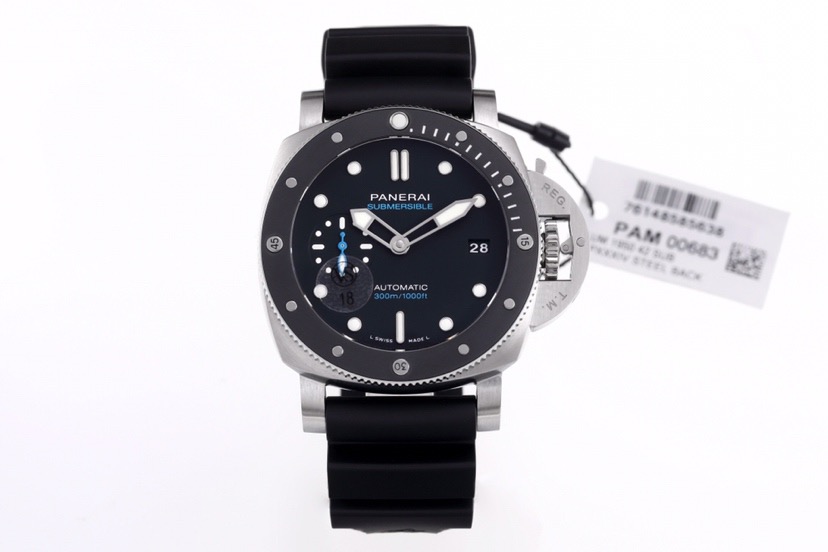 PAM683 VSF 1:1 BEST EDITION BLACK DIAL ON BLACK RUBBER STRAP OP XXXIV SUPER CLONE