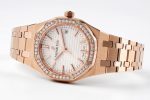 Lady Royal Oak 33mm RG 8F 1:1 Best Edition White Dial Diamonds Bezel on RG Bracelet Swiss Quartz Super Clone Watch - Image 3