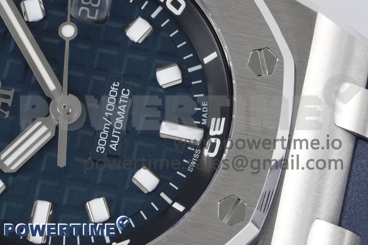 Royal Oak Offshore Diver 15720 SS APF 1:1 Best Edition Blue Dial on Blue Rubber Strap A4308 - Image 5