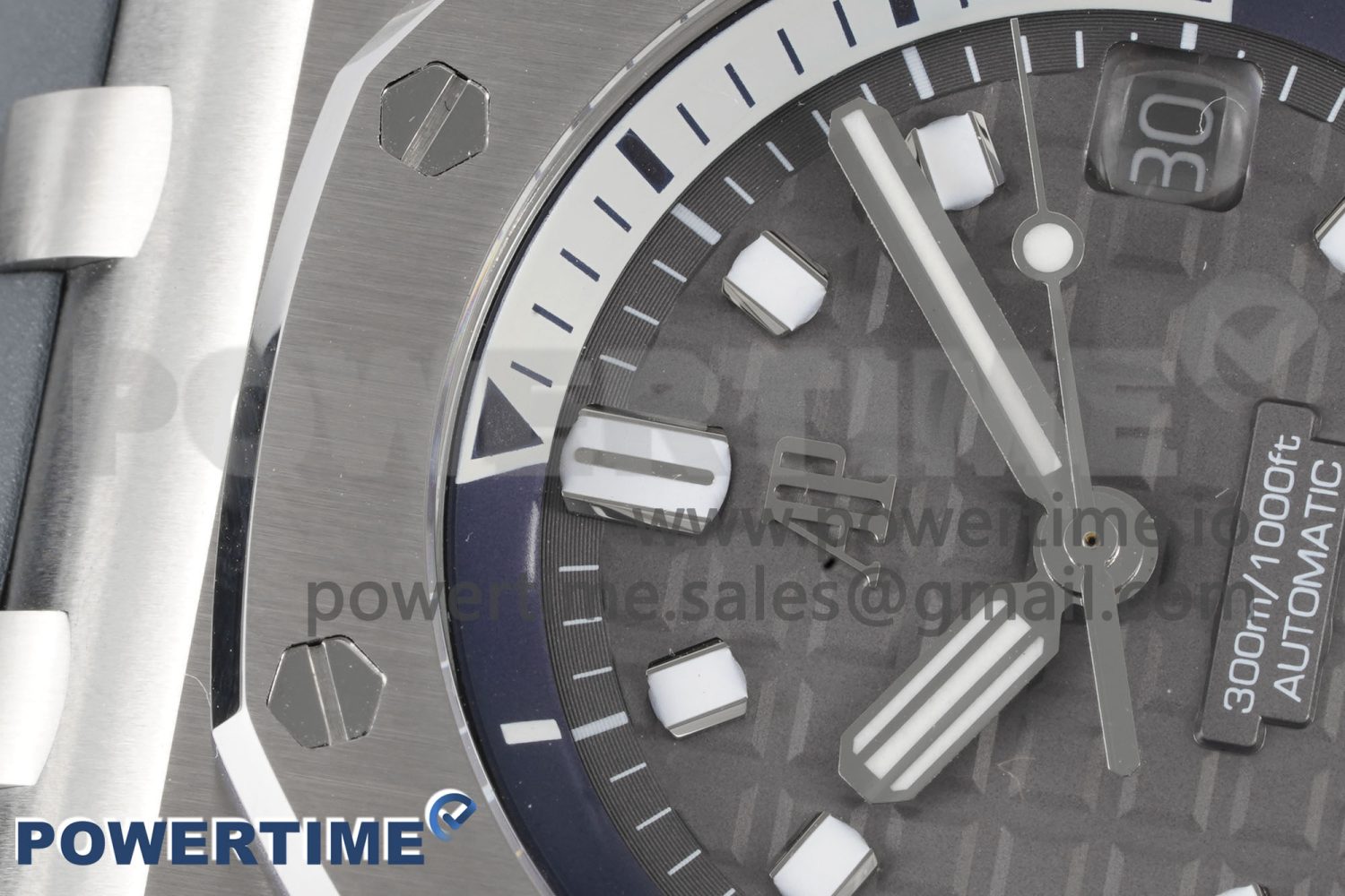 Royal Oak Offshore Diver 15720 SS APF 1:1 Best Edition Gray Dial on Gray Rubber Strap A4308 - Image 4