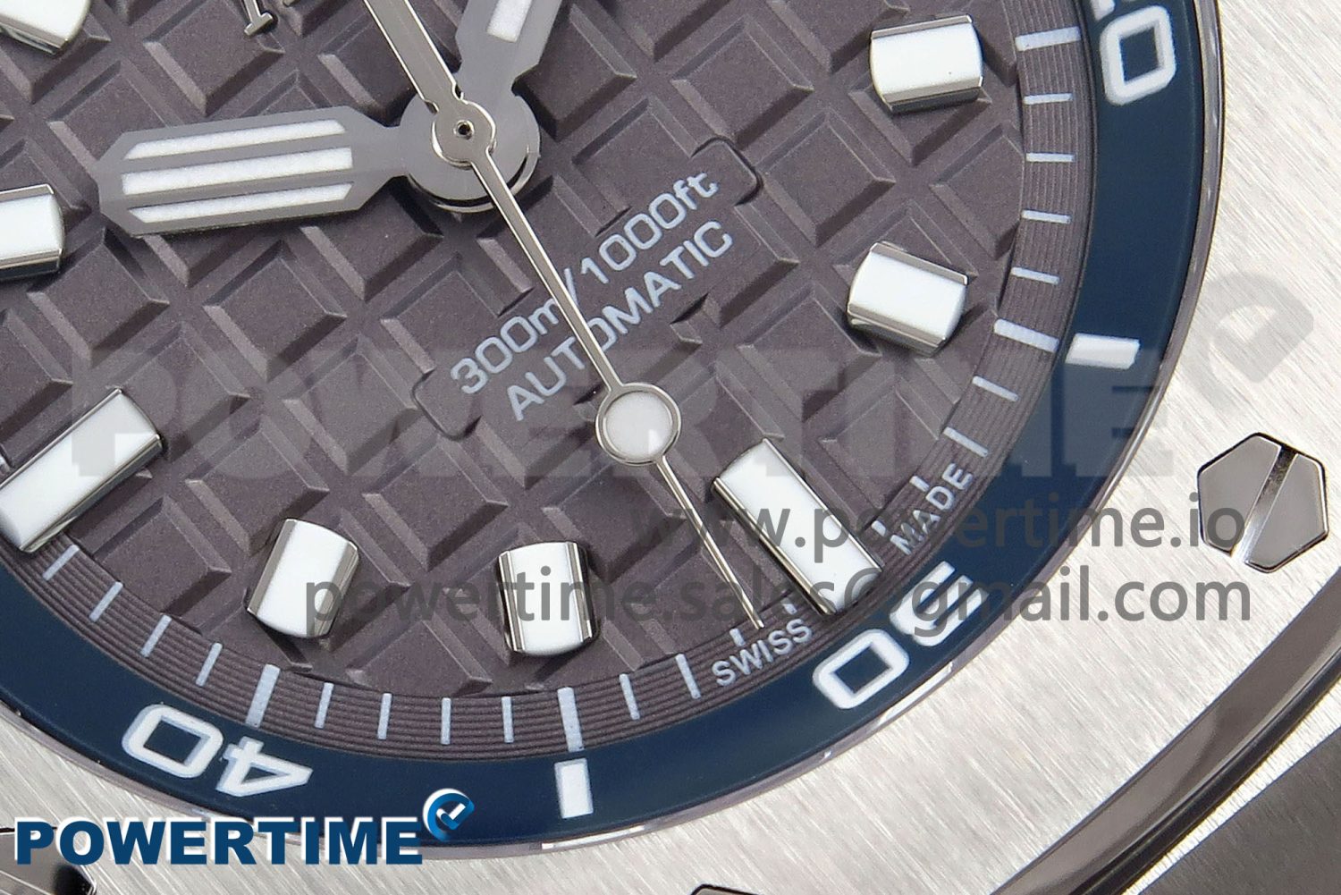 Royal Oak Offshore Diver 15720 IPF Best Edition Gray Dial on Gray Rubber Strap A4308 V2 - Image 5